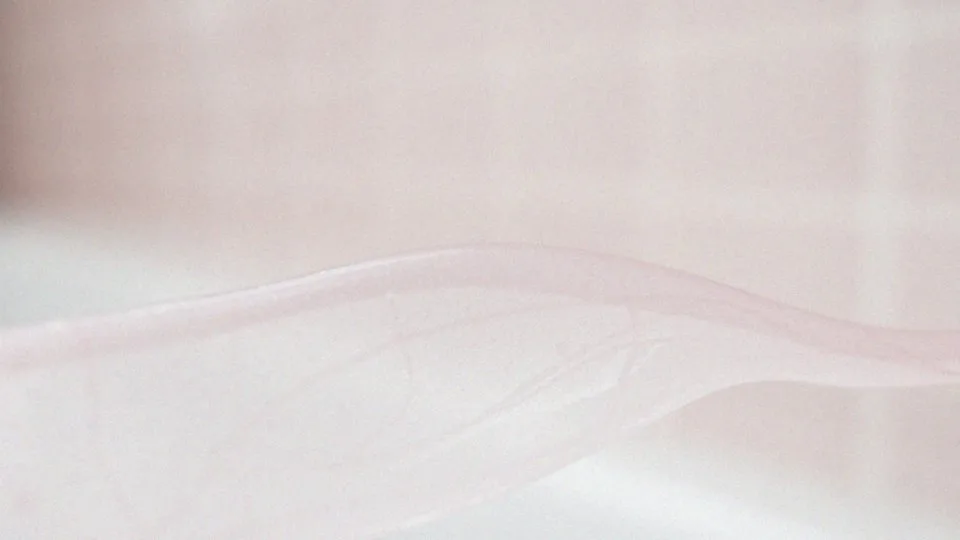 Czop śluzowy z krwią – co oznacza i kiedy zgłosić się do lekarza?